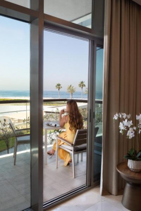 Bespoke Holiday Homes - Palm Jumeirah- 2 Bedroom Sea View with Pool & Beach Access, The 8